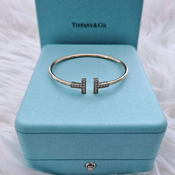 Authentic Tiffany & Co. Tiffany T Diamond Wire 18k Rose Gold Bangle Bracelet - Picture 1 of 7